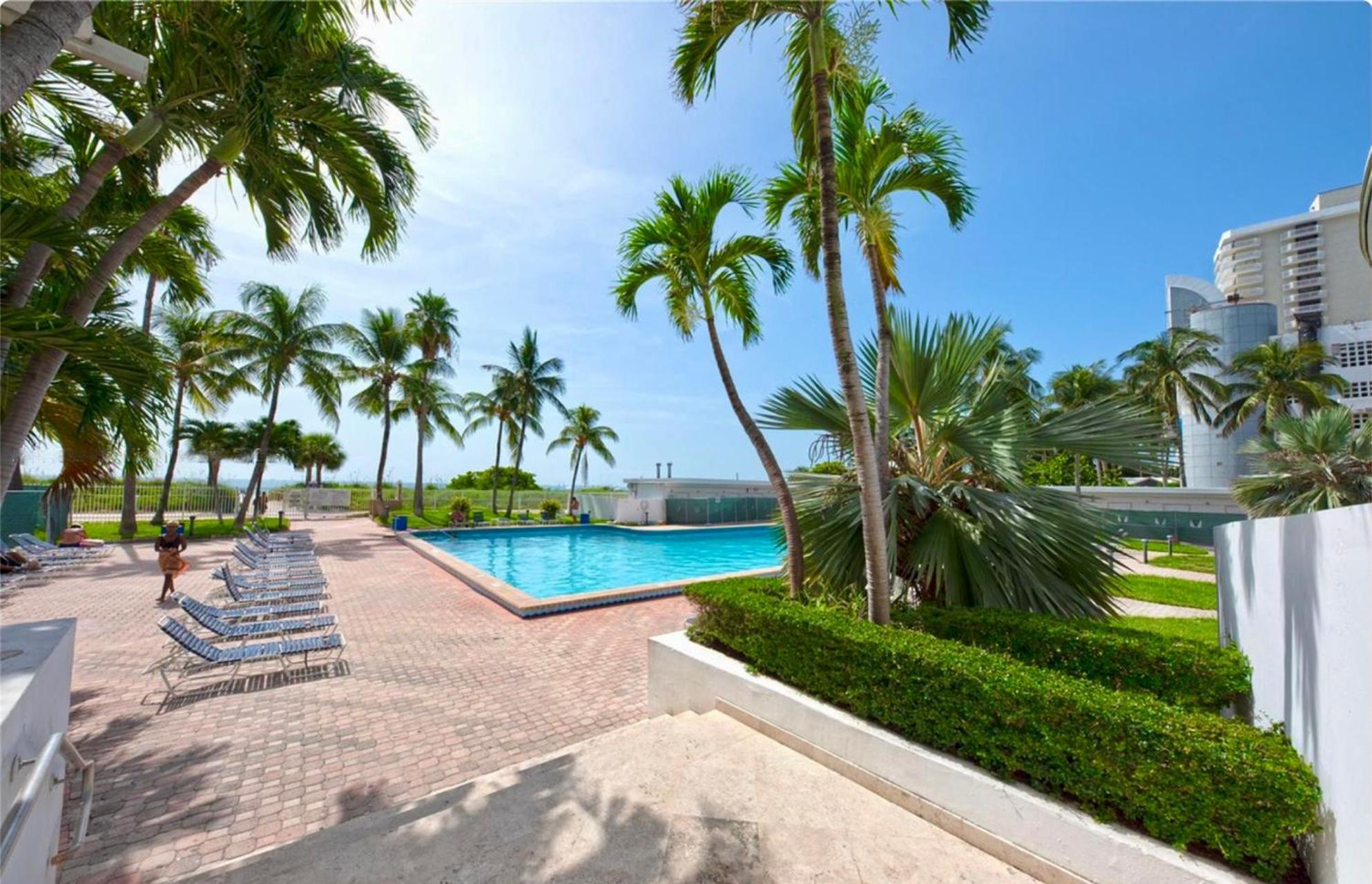 Directly On The Beach With Pool & Parking Miami Beach Exterior foto